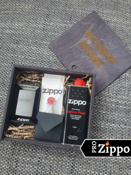Подарочный набор Zippo “Настоящему мужчине” Зажигалка Zippo №205,Топливо, Фитиль, Кремний в коробке